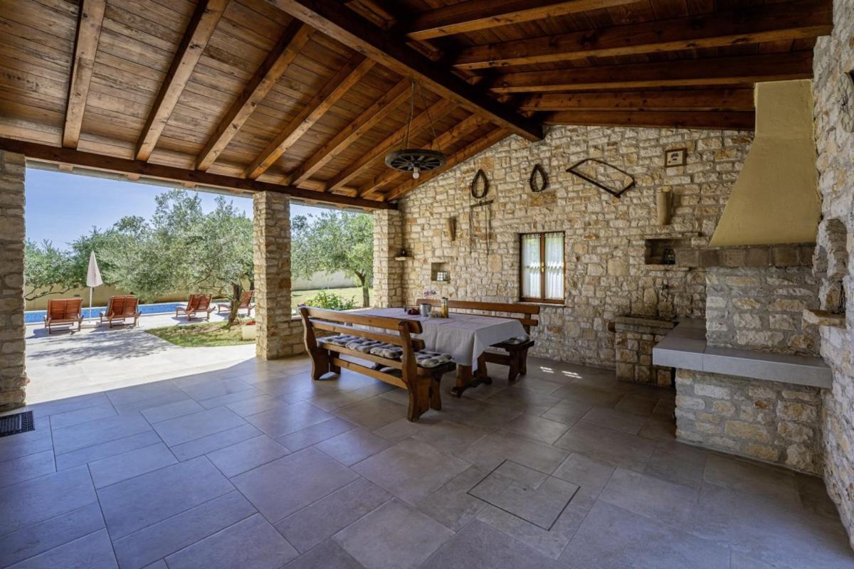 Villa Braidizza In Kavran Krnica Eksteriør billede